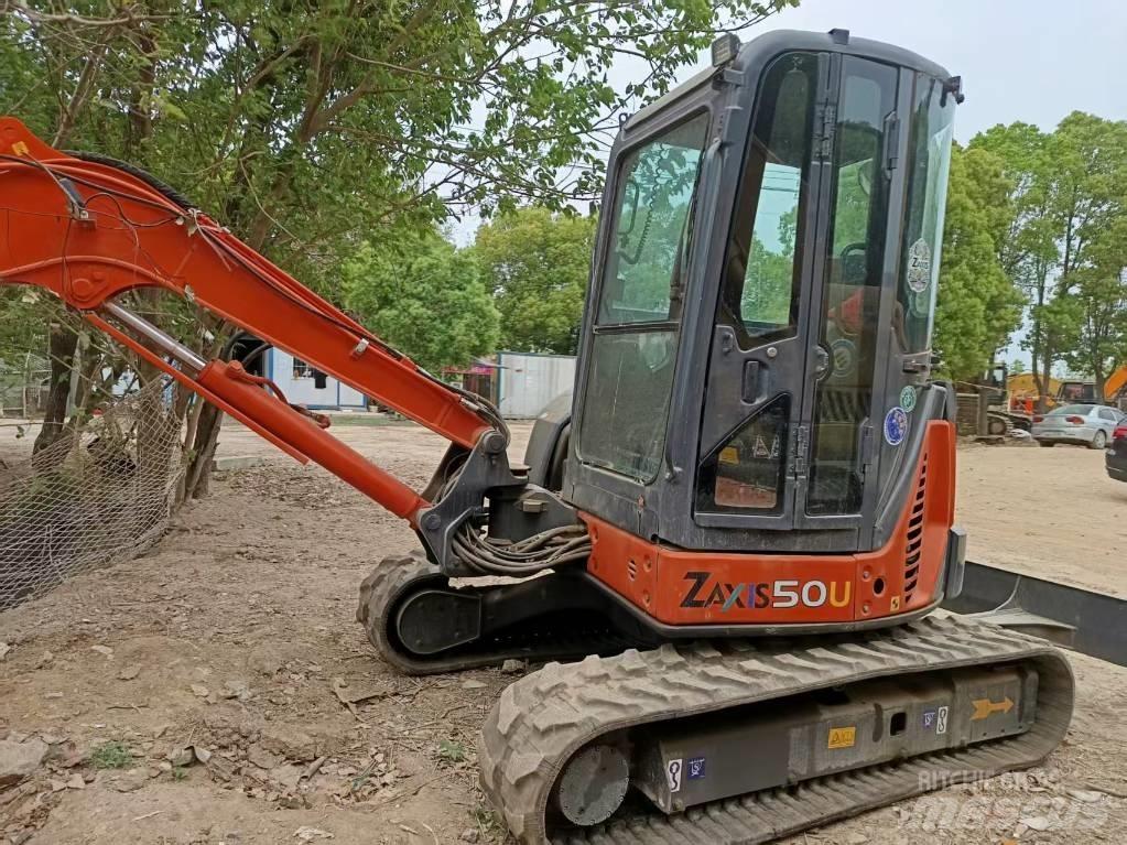 Hitachi ZX50U Mini rýpadla < 7t