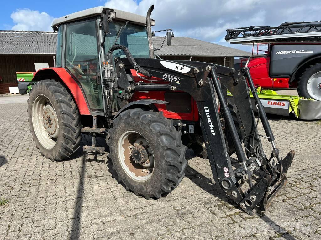 Massey Ferguson 4255 Traktory