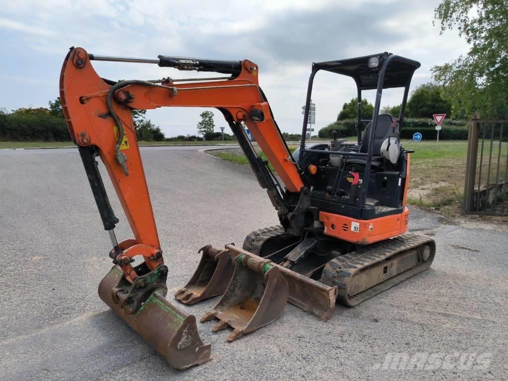 Hitachi ZX 26 U-5A Mini rýpadla < 7t