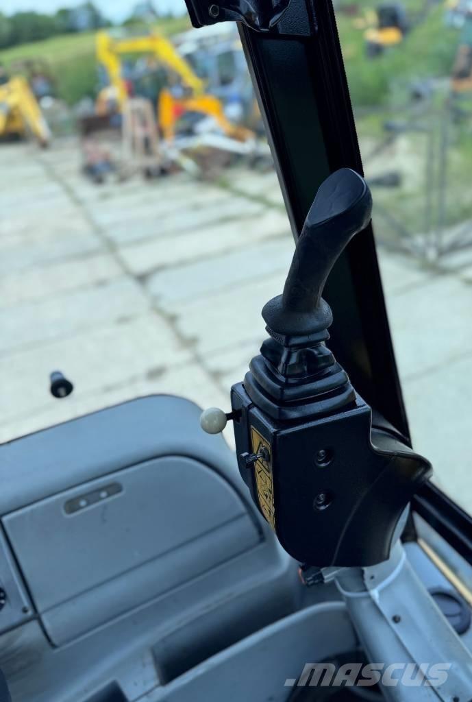 Terex 880 SX Rýpadlo-nakladače