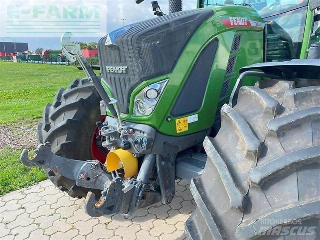 Fendt 724 profi+ Traktory