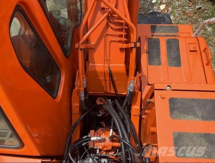 Doosan DH150W-7 Kolová rýpadla
