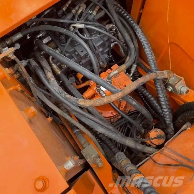 Doosan DH150W-7 Kolová rýpadla