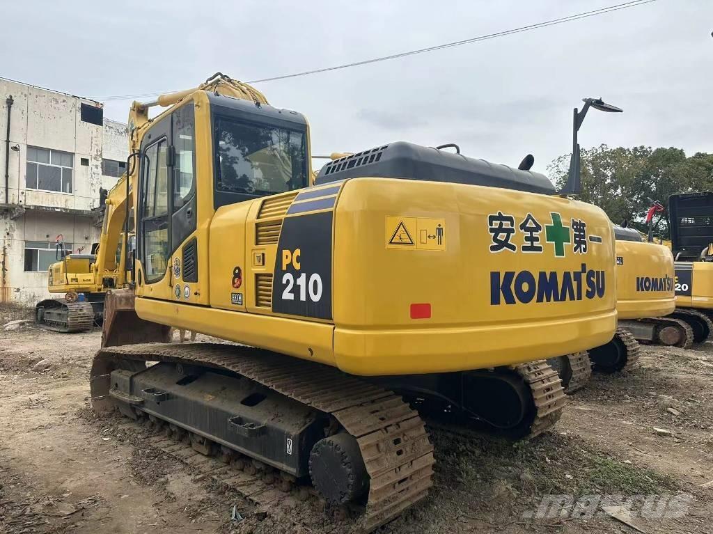 Komatsu PC 210 LC Pásová rýpadla