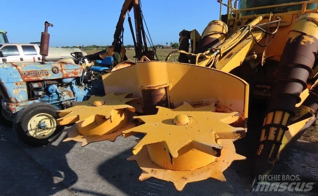 Cameco 3510 Sklízecí mlátičky