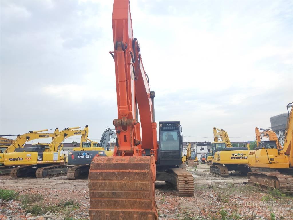 Hitachi ZX350H-3G Pásová rýpadla