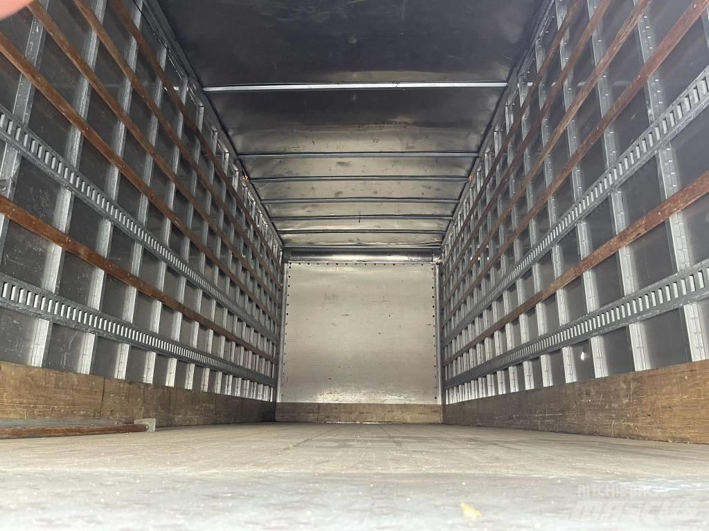 International 4300 Skříňová nástavba