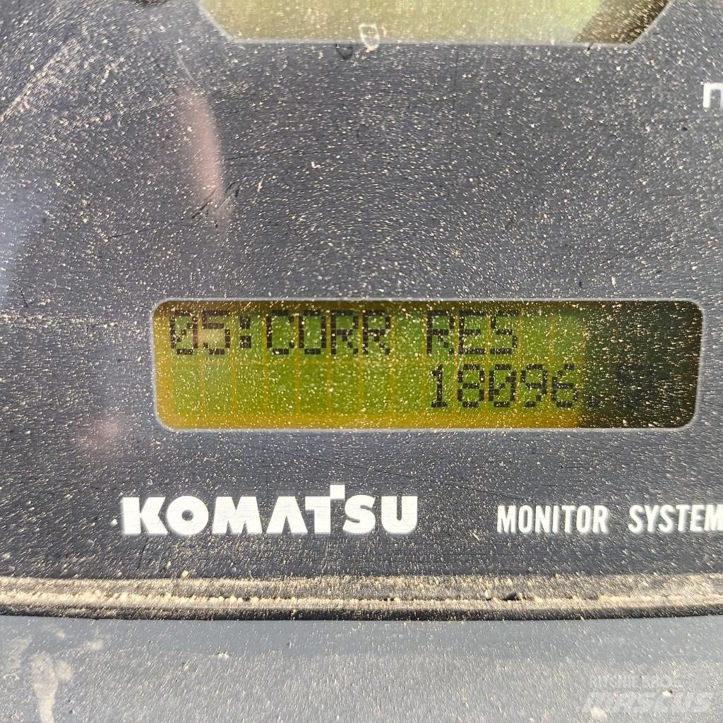 Komatsu D 65 PX-15 Pásové dozery