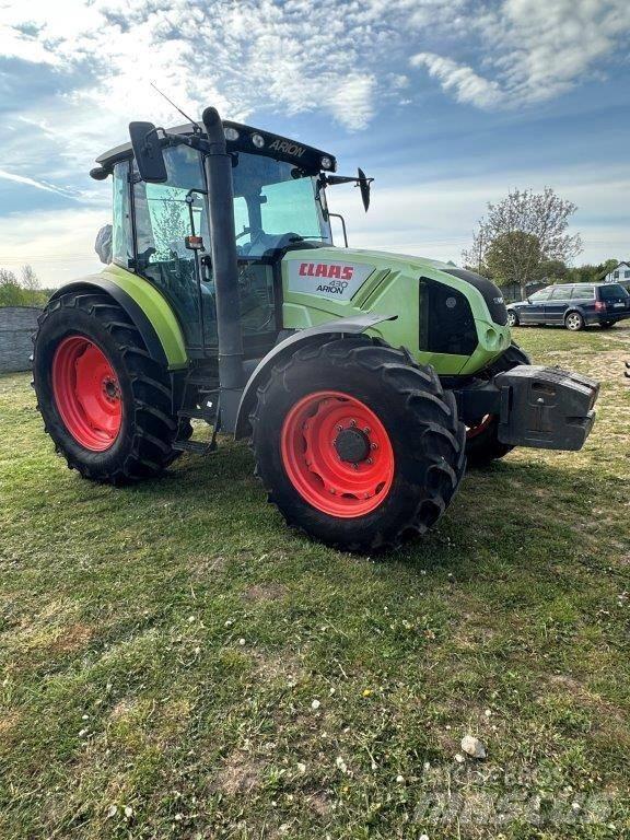 CLAAS Arion 430 Traktory