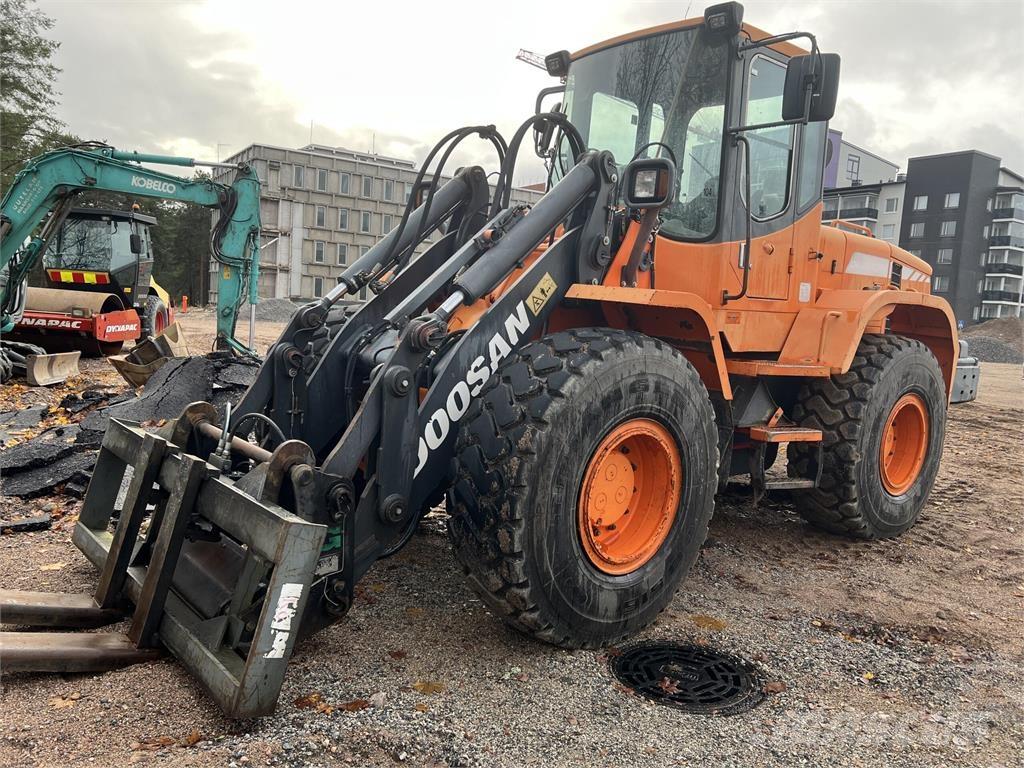 Doosan DL 200 Kolové nakladače