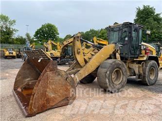 CAT 930 K Kolové nakladače
