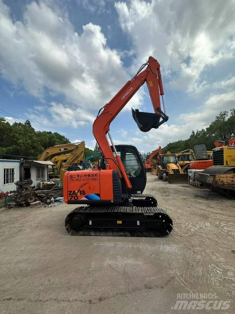 Hitachi ZX 70 Pásová rýpadla