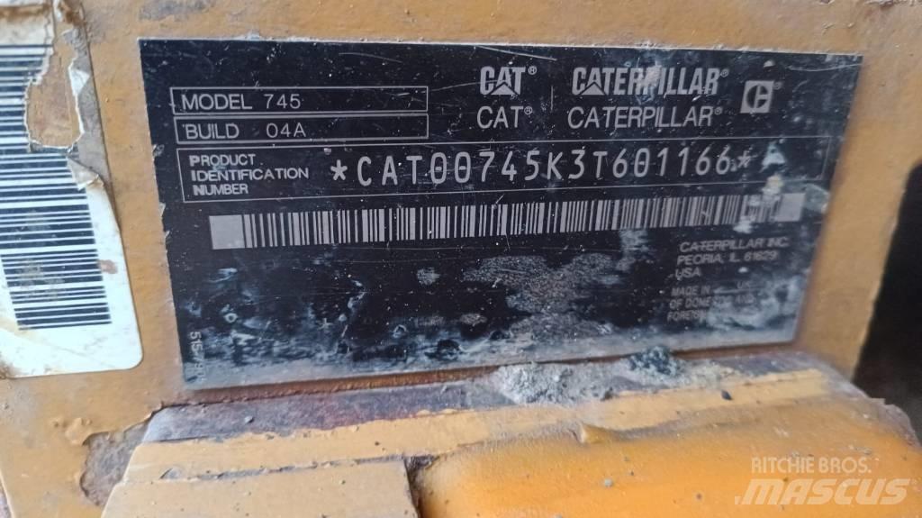 CAT 745 Kloubové dempry