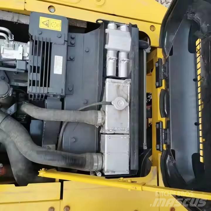Komatsu PC120 Pásová rýpadla