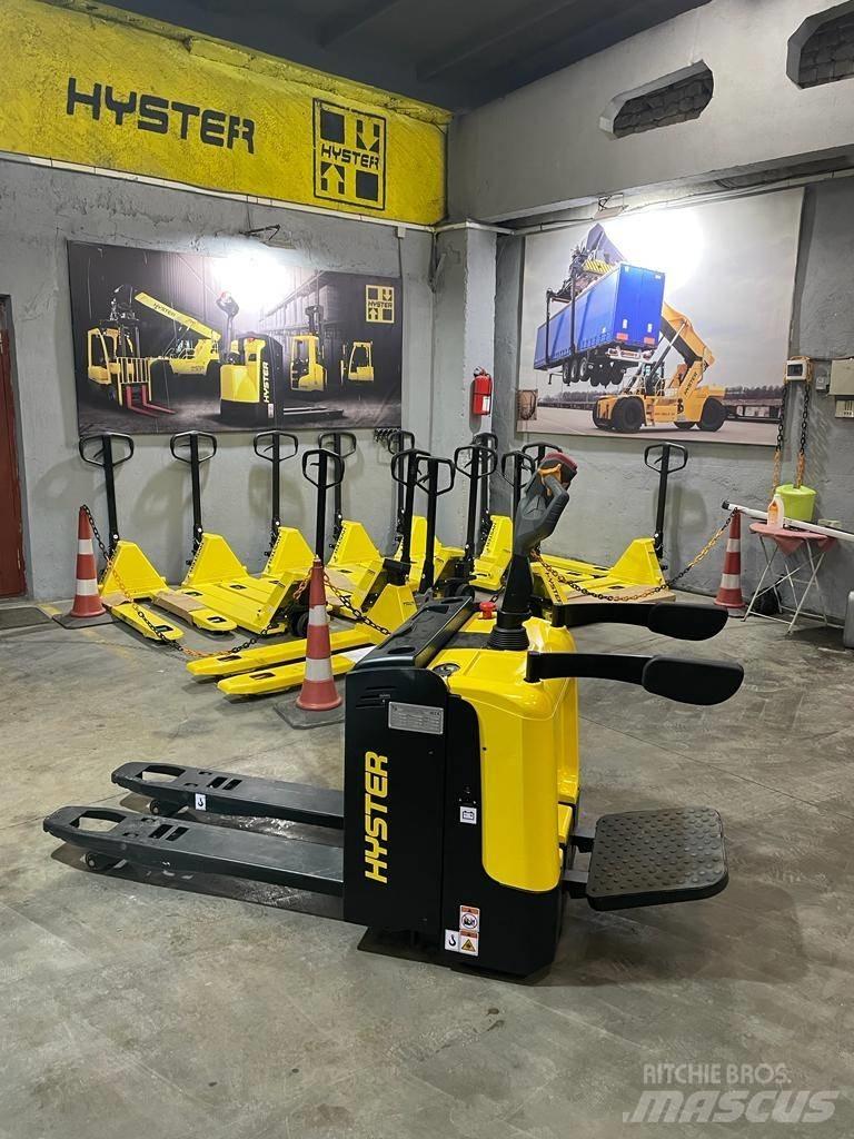 Hyster P2.0UTS Nízkozdvižný vozík s plošinou