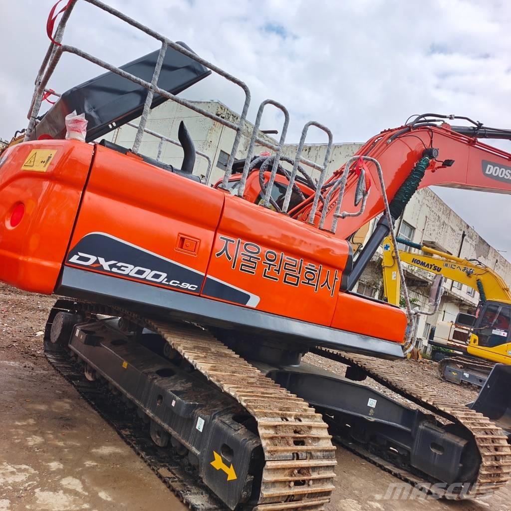 Doosan DX 300LC-9C Pásová rýpadla