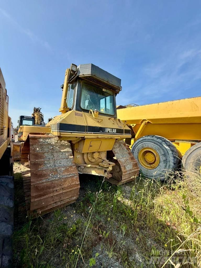 CAT D 6 M LGP Pásové dozery