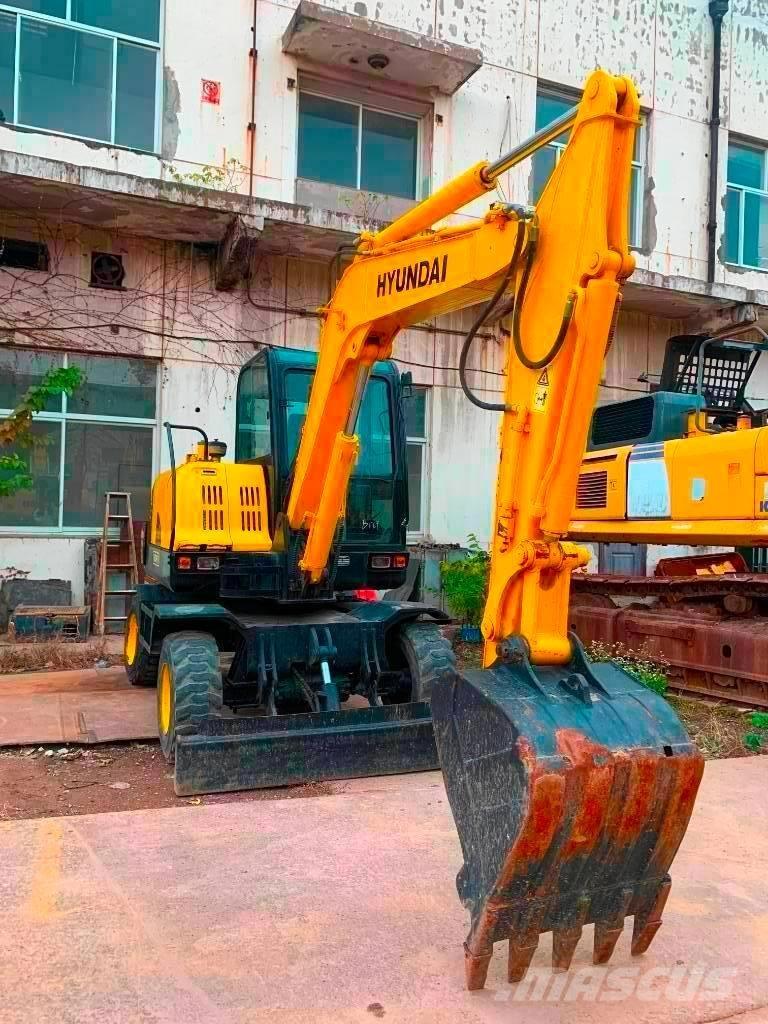 Hyundai Robex 60 W-7 Kolová rýpadla
