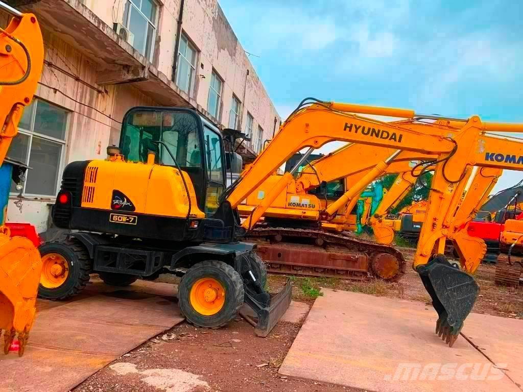 Hyundai Robex 60 W-7 Kolová rýpadla