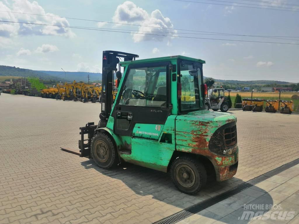 Mitsubishi FD40 Dieselové vozíky