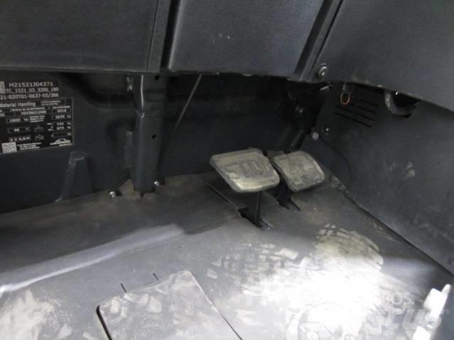 Linde E 16 C-02 Akumulátorové vozíky