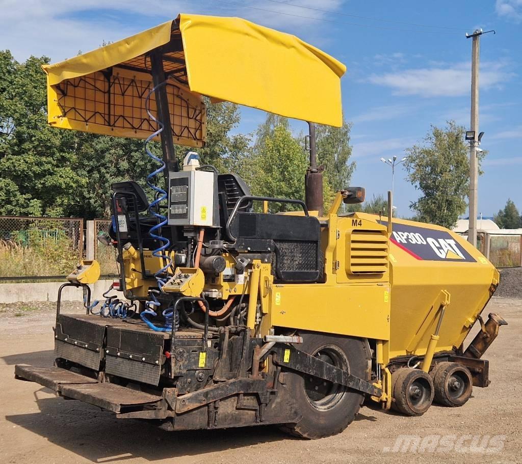 CAT AP300 Finišery