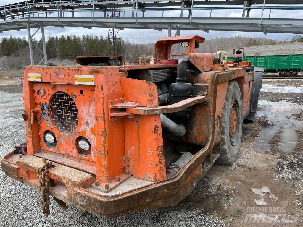 Sandvik Toro 301 Podzemní nakladače