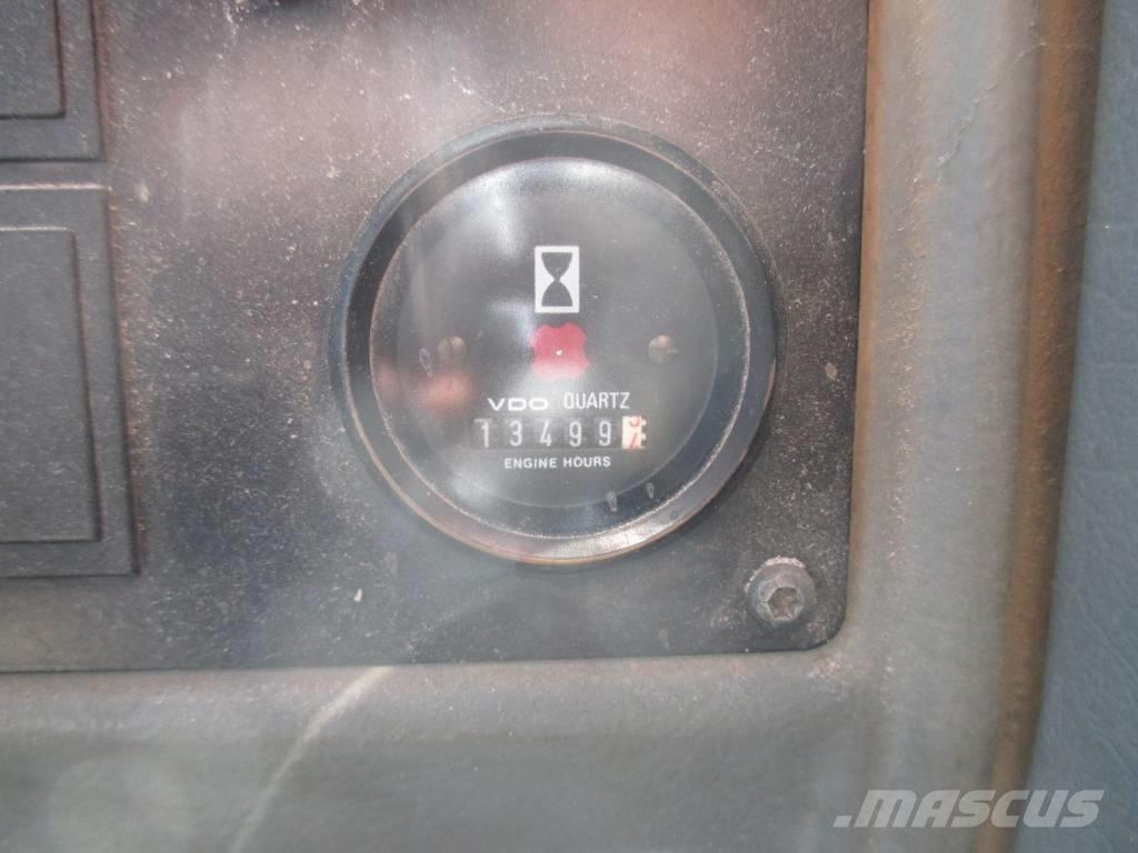 Volvo L 180 E Kolové nakladače