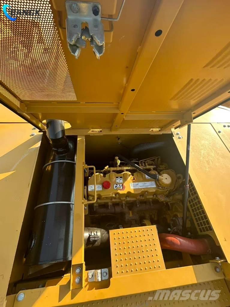 CAT 345 Pásová rýpadla