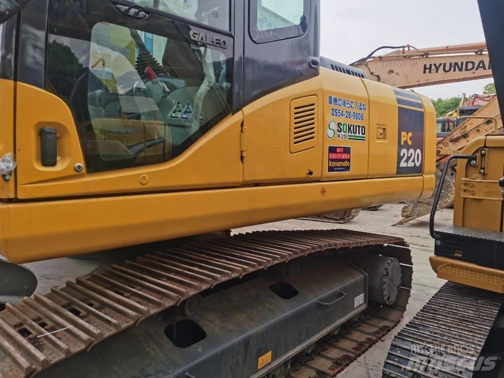 Komatsu PC 220-7 Pásová rýpadla
