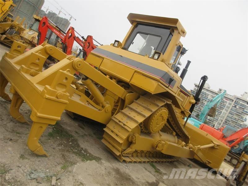 CAT D 8 R Pásové dozery