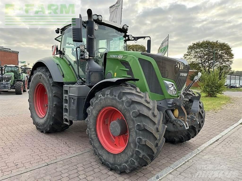Fendt 828 vario s4 Traktory
