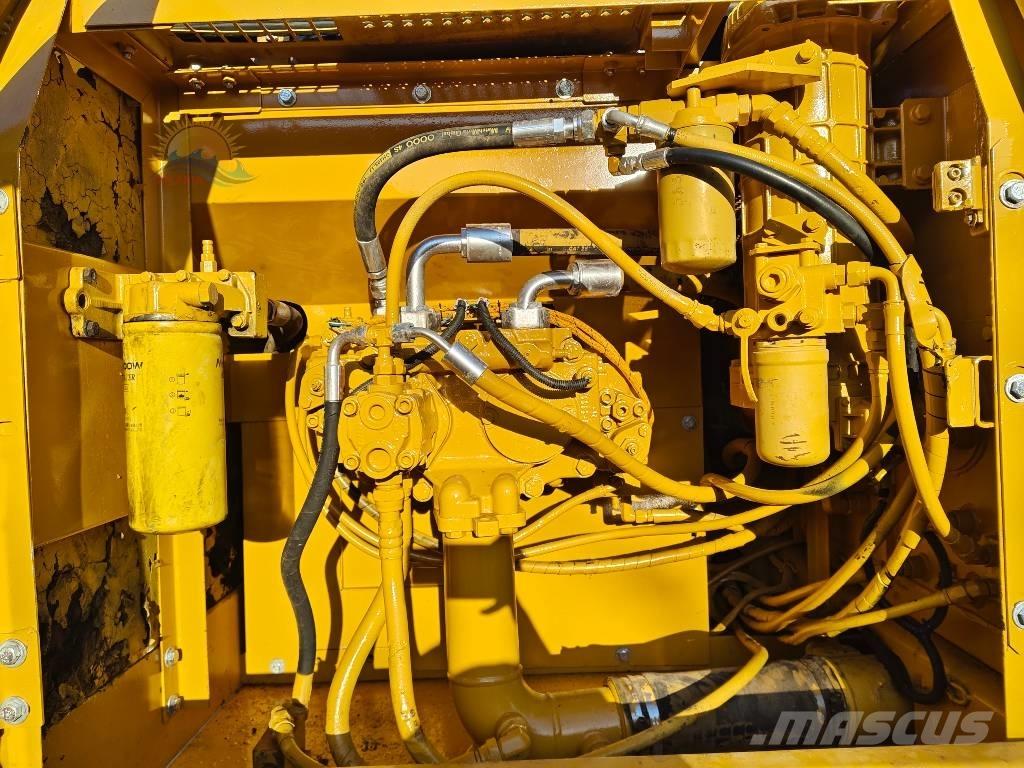 CAT 325 C Pásová rýpadla