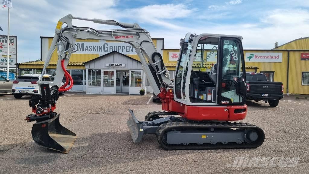 Takeuchi TB 257 FR Mini rýpadla < 7t