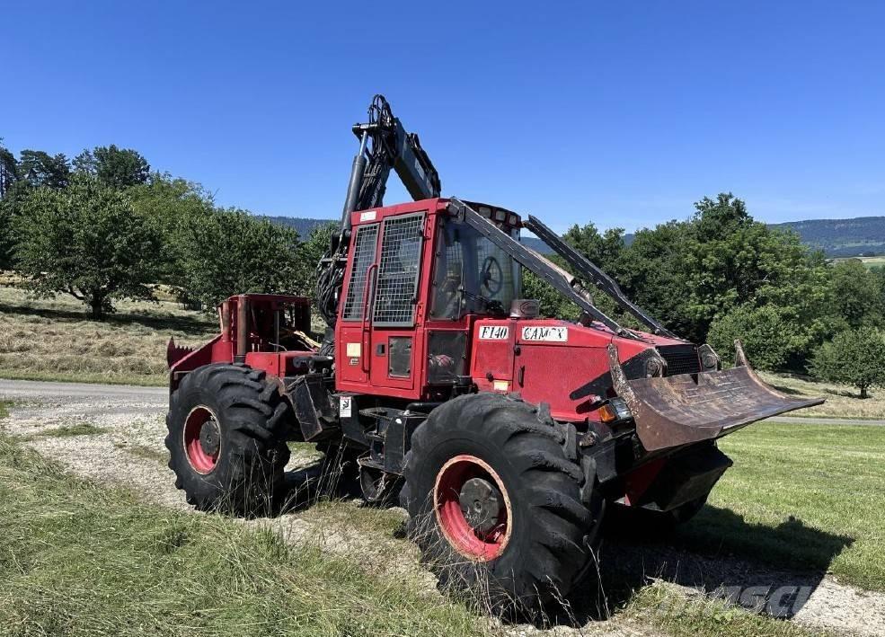 Camox F140 Skiddery