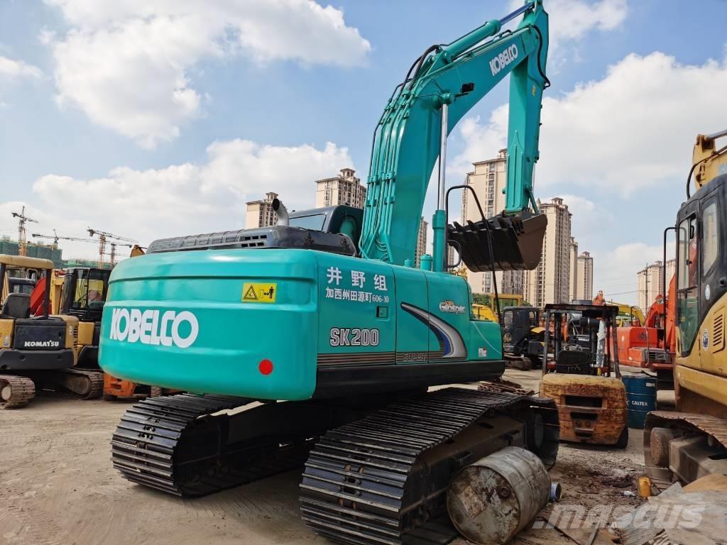 Kobelco SK 200 Pásová rýpadla