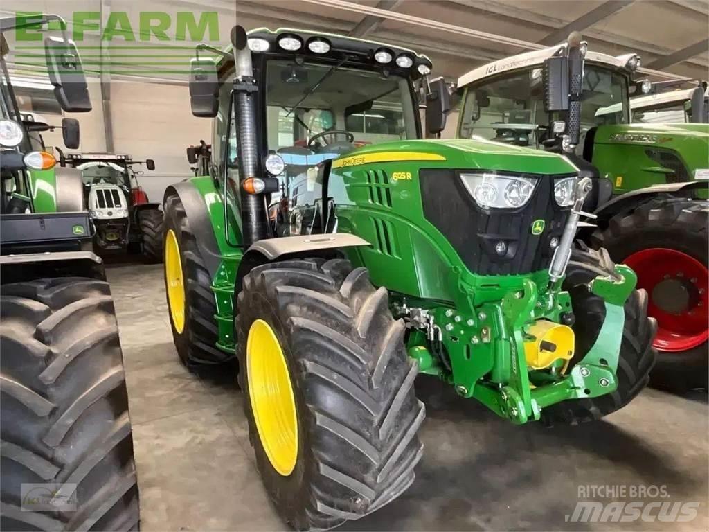 John Deere 6125 r Traktory