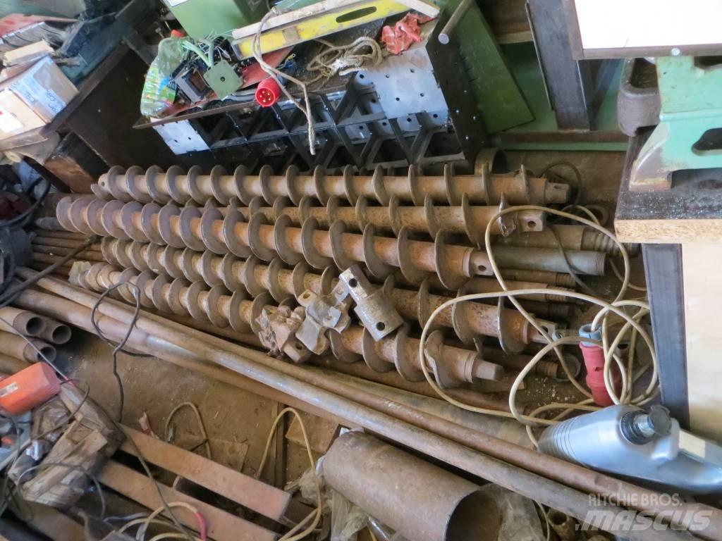 Boart Drill pipe Příslušenství a náhradní díly k vrtným zařízením
