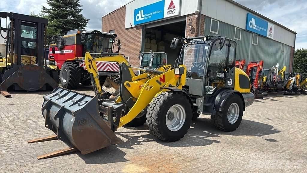 Wacker Neuson WL44 Kolové nakladače