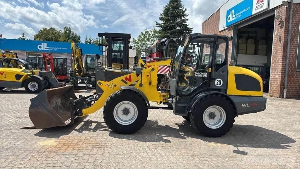 Wacker Neuson WL44 Kolové nakladače