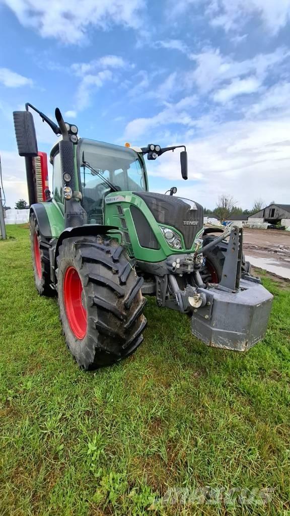 Fendt 516 Vario Traktory