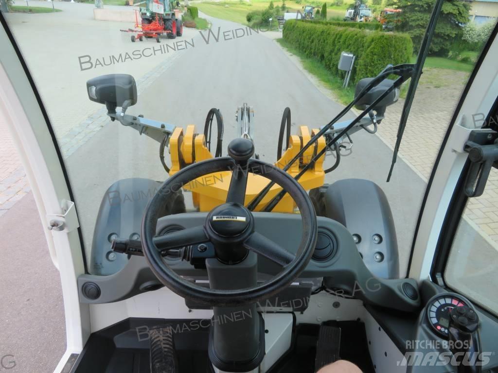 Liebherr L506C Kolové nakladače