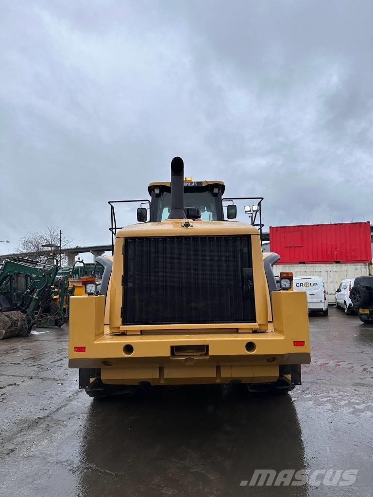 CAT 980H Kolové nakladače