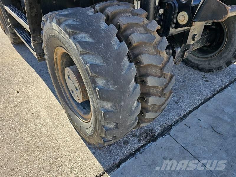 CAT M 320F Kolová rýpadla