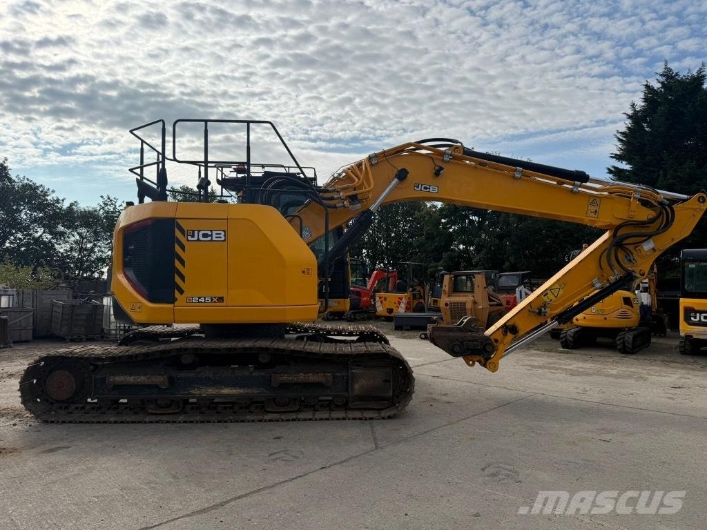 JCB 245 XLR Pásová rýpadla