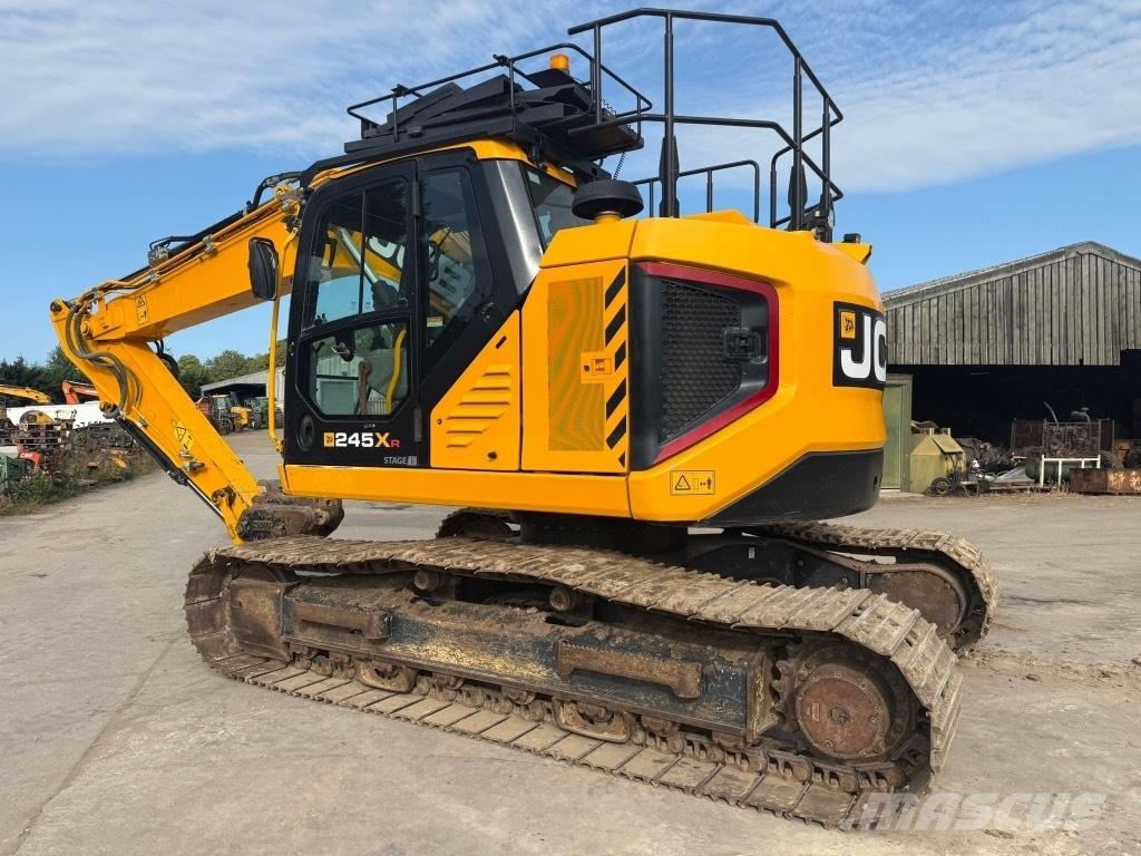 JCB 245 XLR Pásová rýpadla