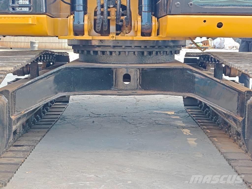 CAT 312D2 Midi rýpadla 7t - 12t