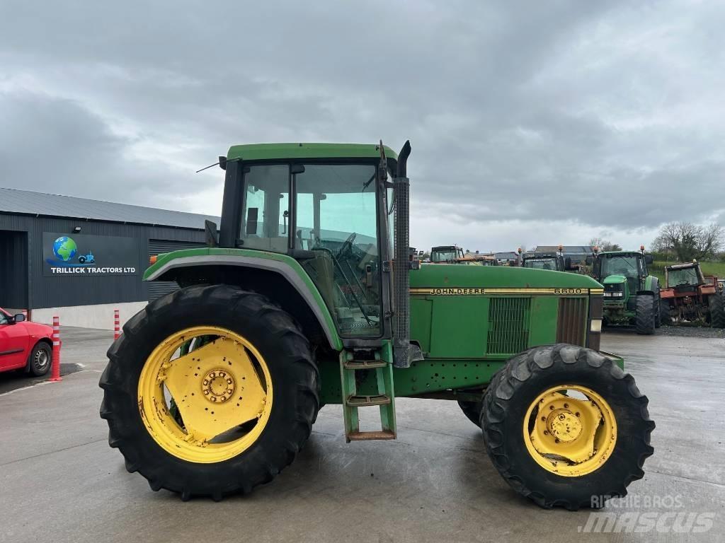 John Deere 6600 Traktory