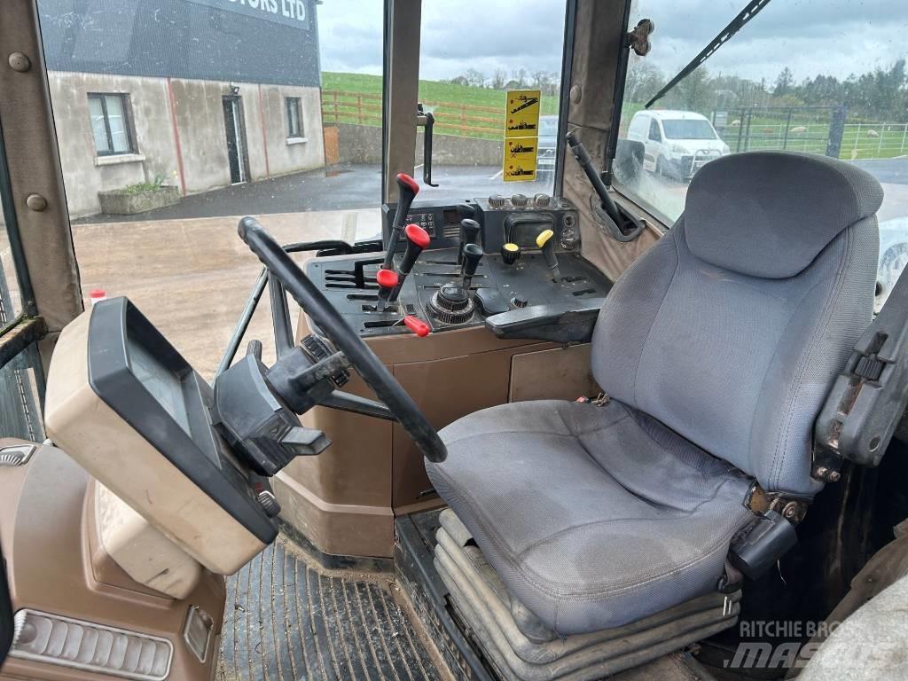 John Deere 6600 Traktory