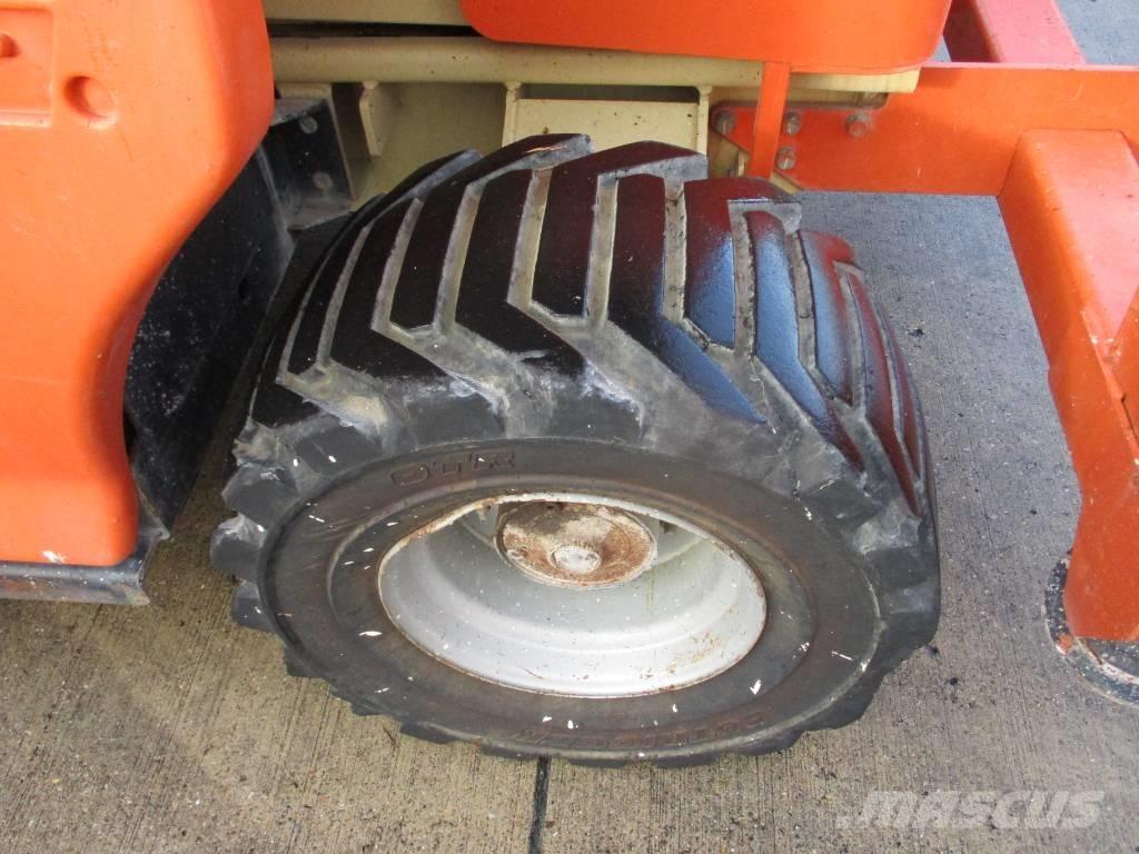 JLG 4394 RT Nůžková zvedací plošina